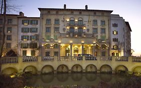 Piazza Hotel Montecasino